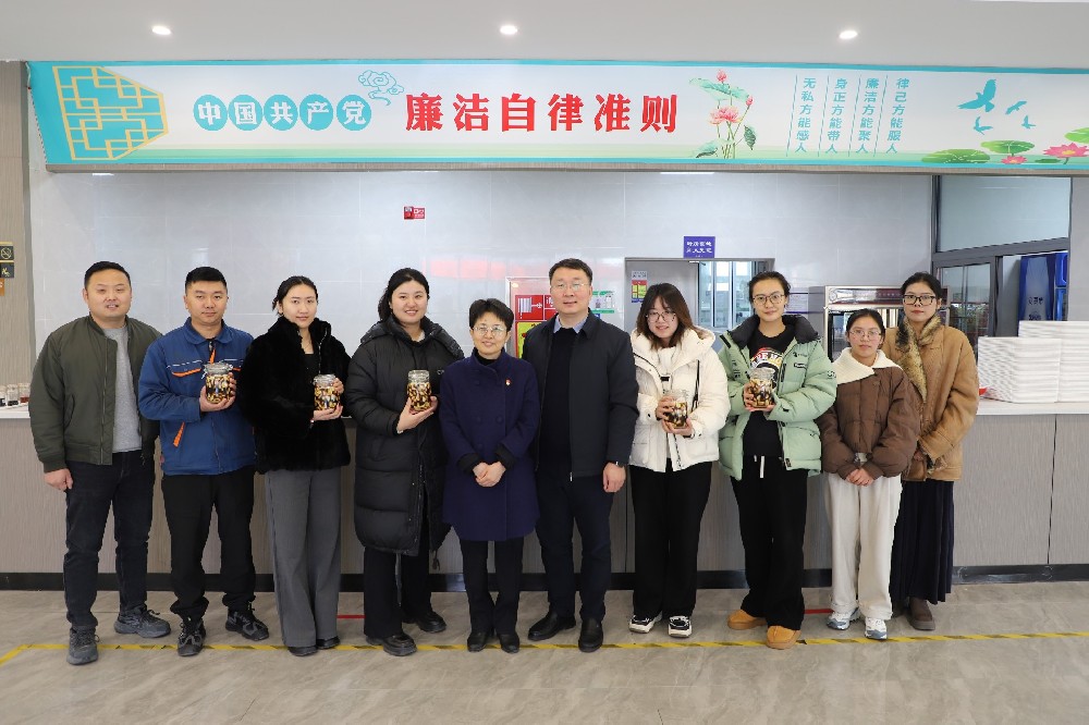 我们的节日丨“浓情腊八 蒜香四溢暖人心”龙心生物开展腊八节活动