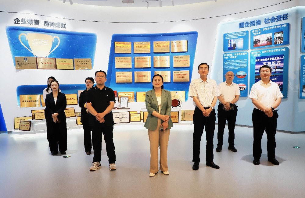 济宁技师学院莅临龙心生物 开展“送教入企 校企合作”调研活动